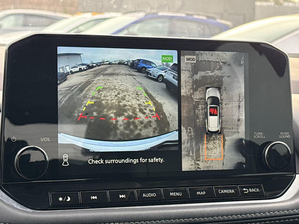 Thumbnail: 2023 Nissan Rogue - 31