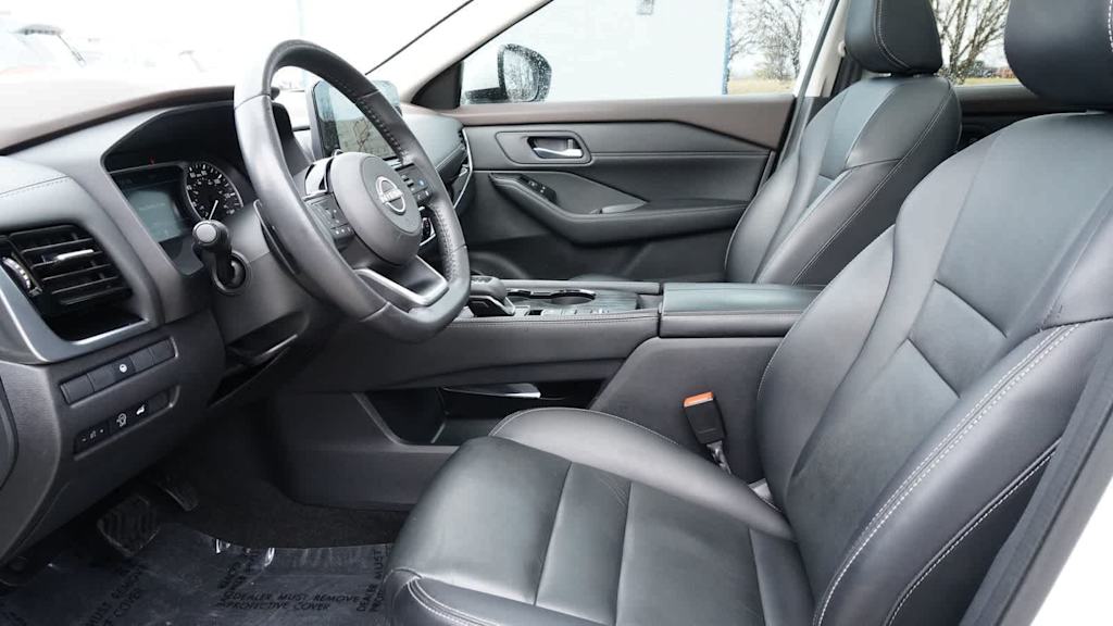 Thumbnail: 2023 Nissan Rogue - 10