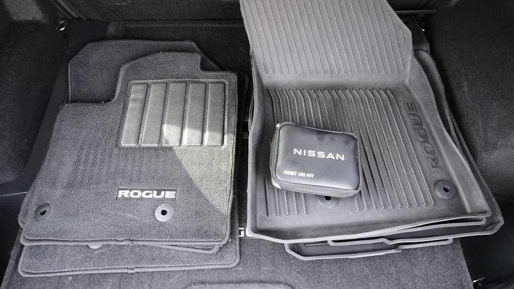 Thumbnail: 2023 Nissan Rogue - 16