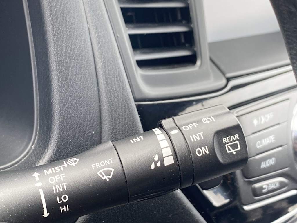 Thumbnail: 2018 Nissan Pathfinder - 15