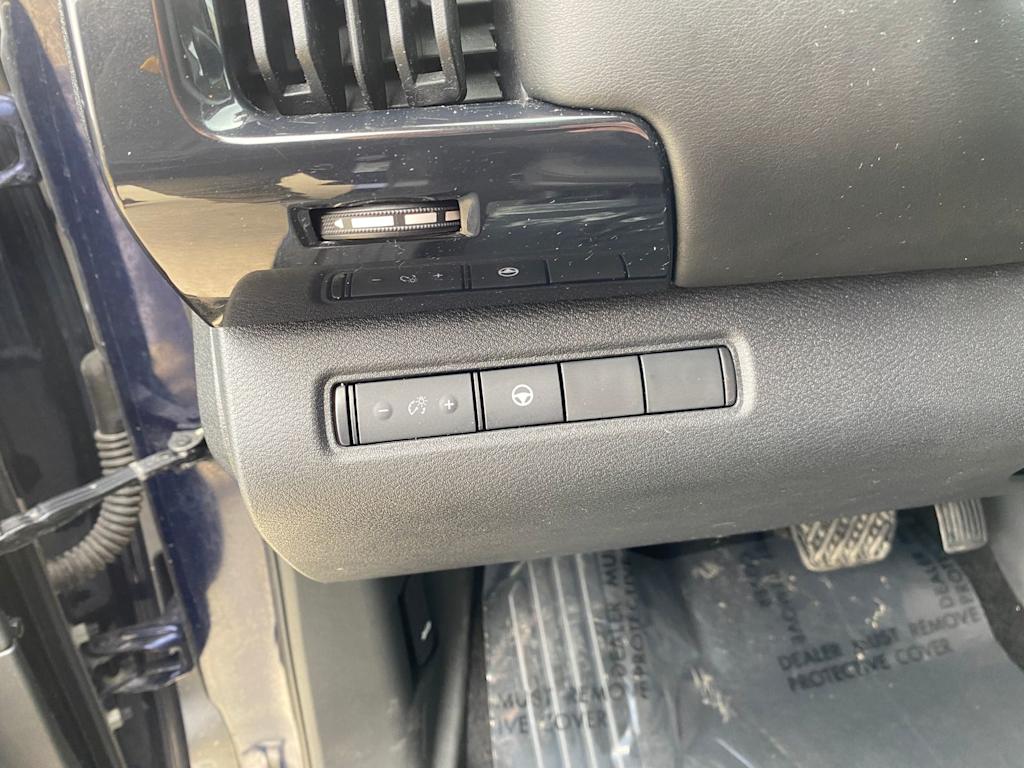 Thumbnail: 2022 Nissan Pathfinder - 22