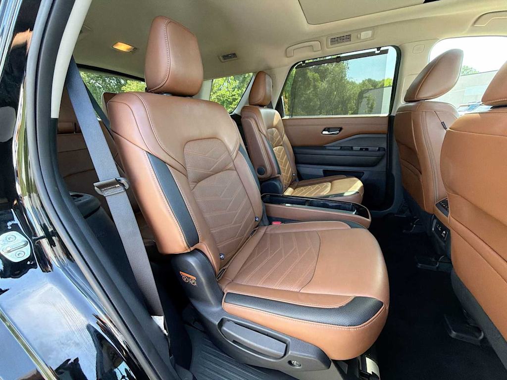 Thumbnail: 2023 Nissan Pathfinder - 26