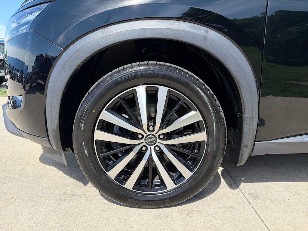 Thumbnail: 2023 Nissan Pathfinder - 7