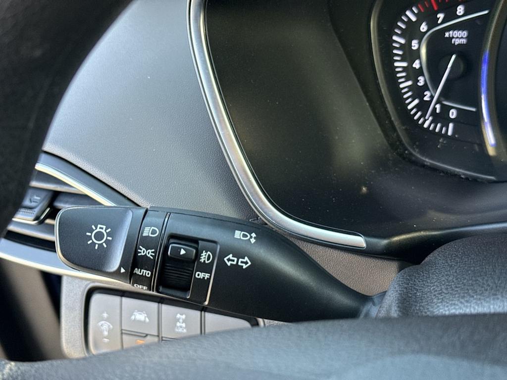 Thumbnail: 2020 Hyundai Santa Fe - 16