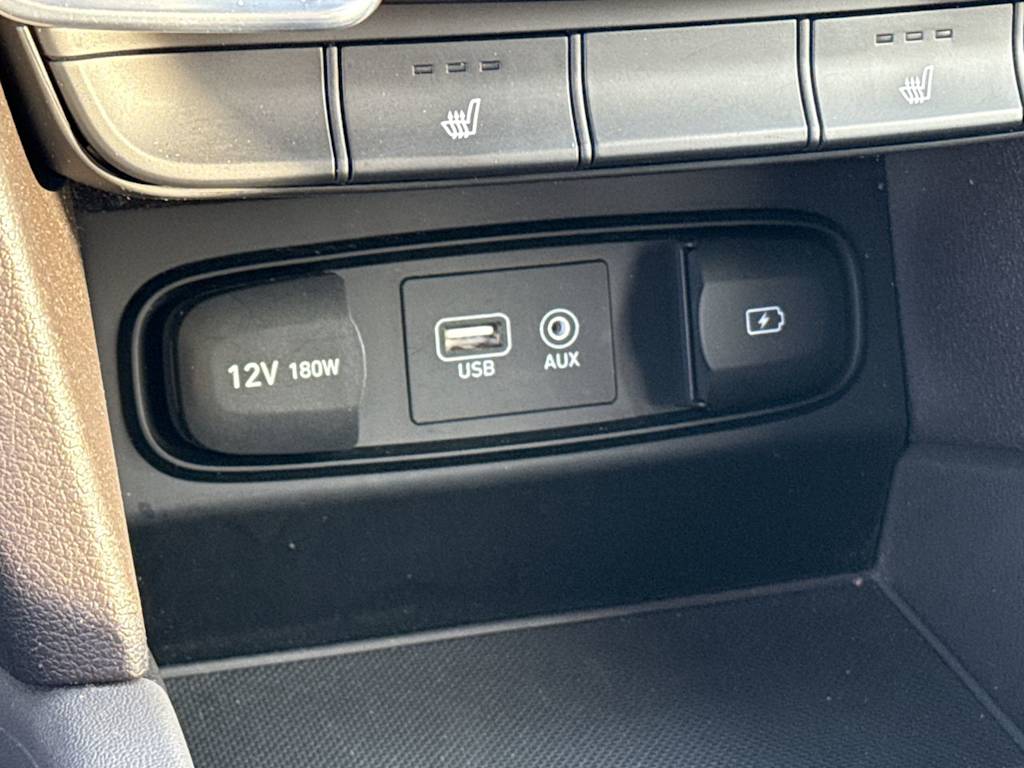 Thumbnail: 2020 Hyundai Santa Fe - 31