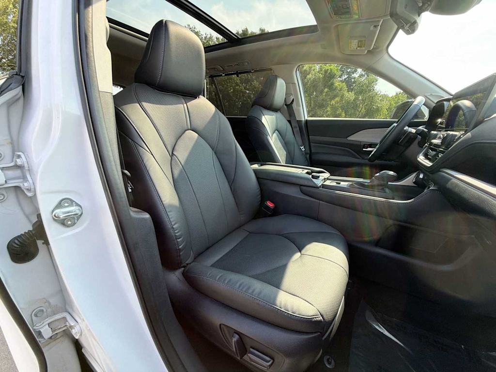 Thumbnail: 2025 Toyota Grand Highlander - 10