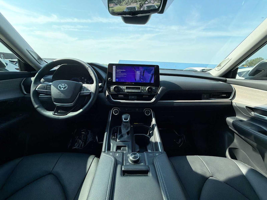 Thumbnail: 2025 Toyota Grand Highlander - 8