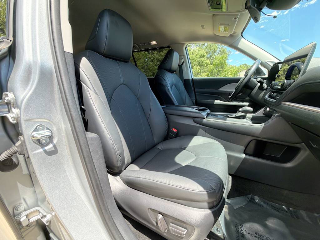 Thumbnail: 2024 Toyota Grand Highlander - 10
