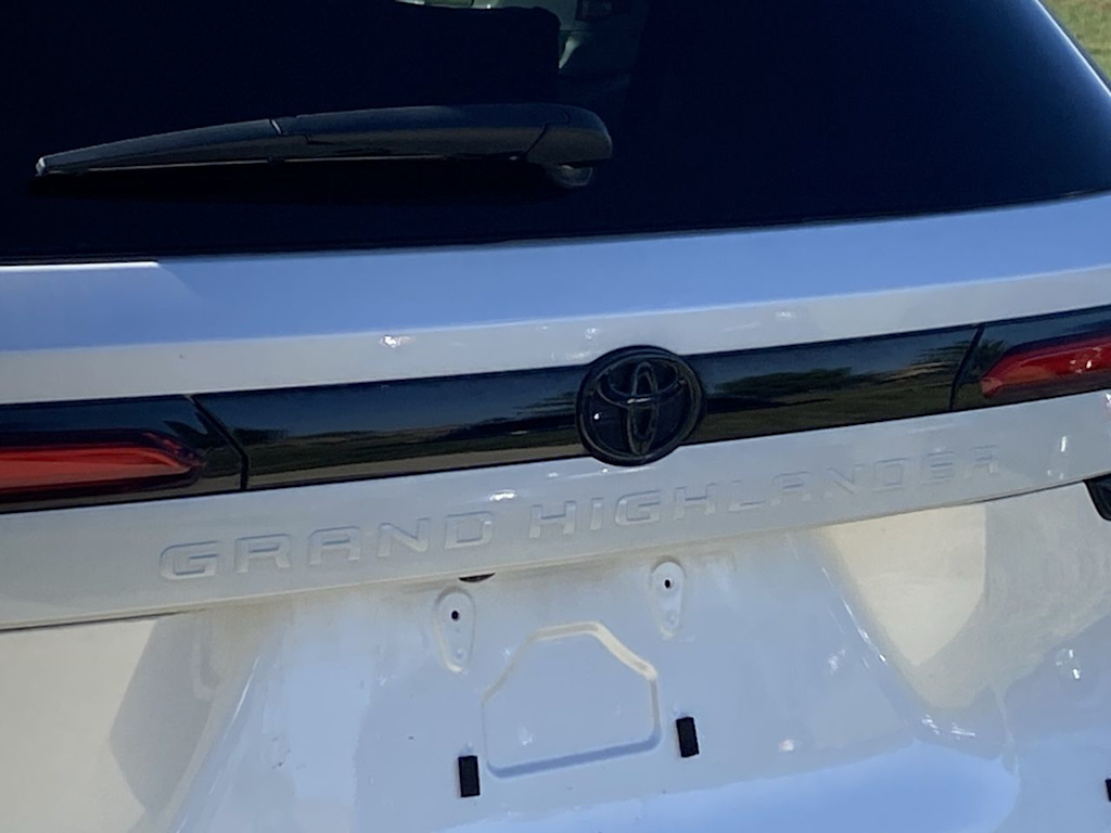 Thumbnail: 2024 Toyota Grand Highlander - 6