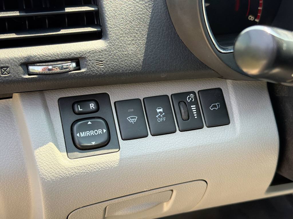 Thumbnail: 2011 Toyota Highlander - 32