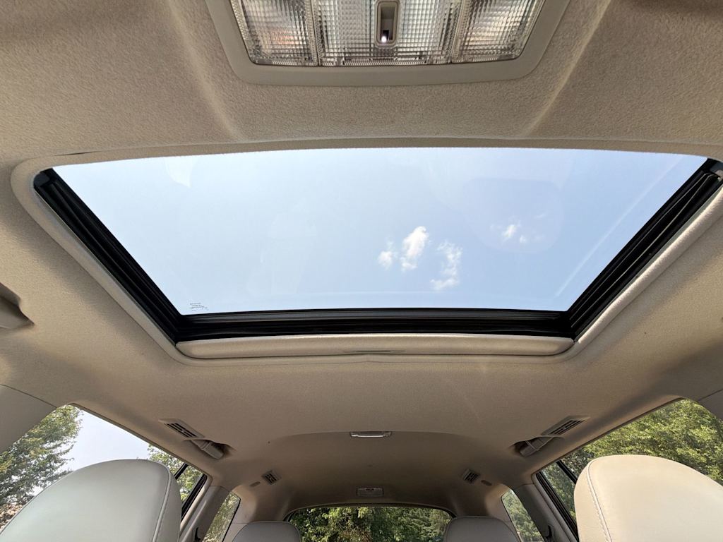 Thumbnail: 2011 Toyota Highlander - 25