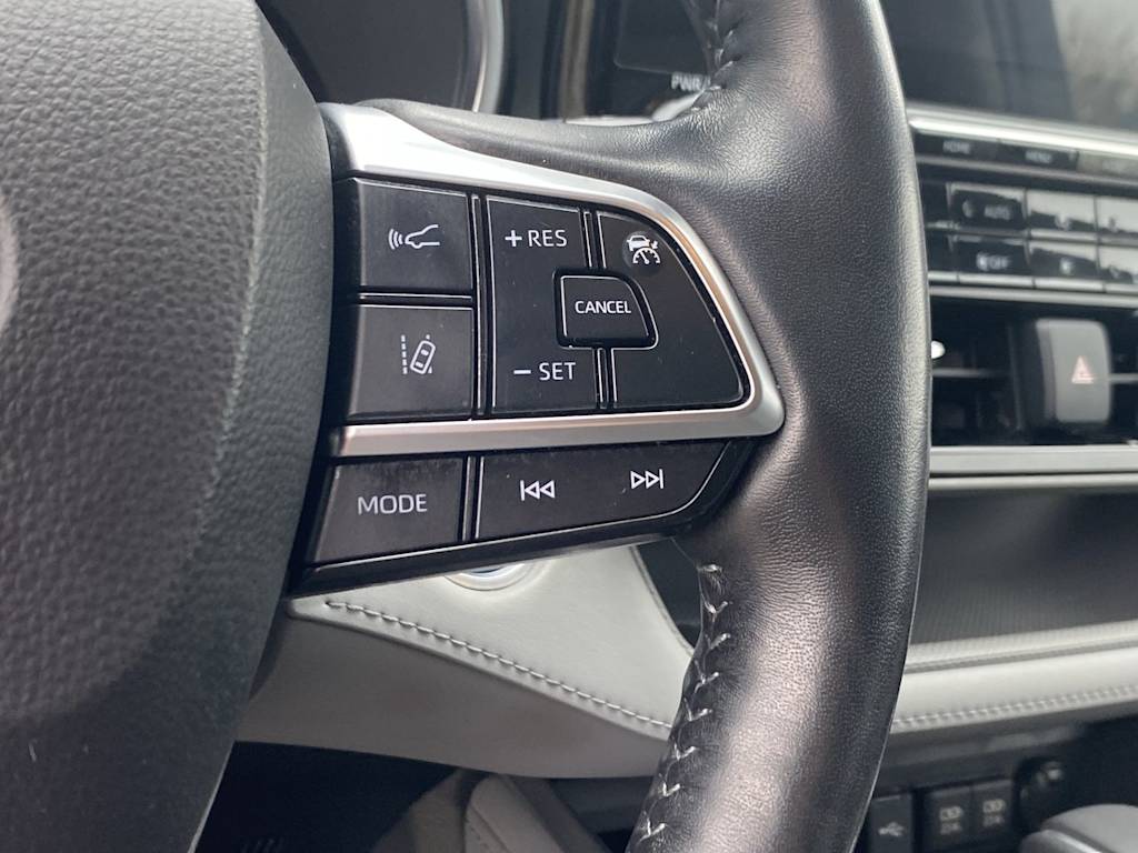 2021 Toyota Highlander Limited 29