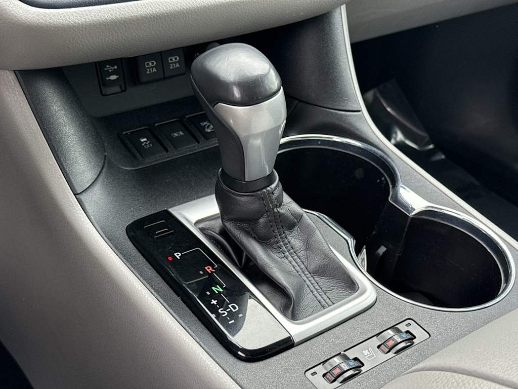 Thumbnail: 2019 Toyota Highlander - 35