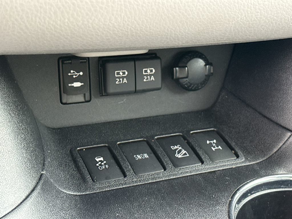 Thumbnail: 2019 Toyota Highlander - 34