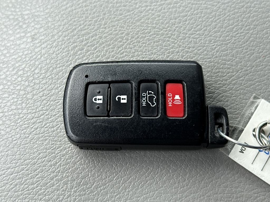 Thumbnail: 2019 Toyota Highlander - 36