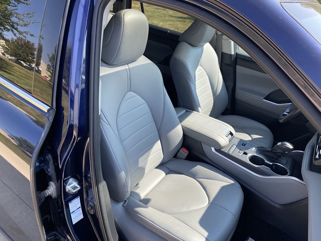 Thumbnail: 2021 Toyota Highlander - 11