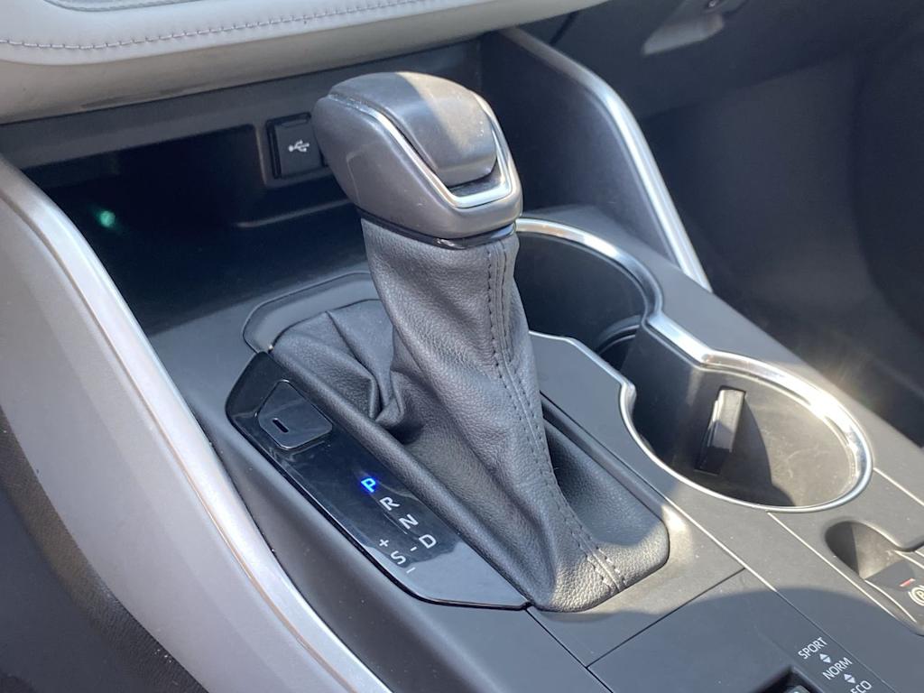 Thumbnail: 2021 Toyota Highlander - 15