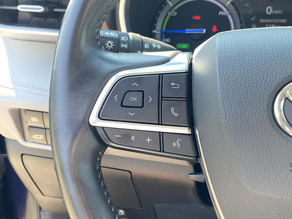 Thumbnail: 2021 Toyota Highlander - 29