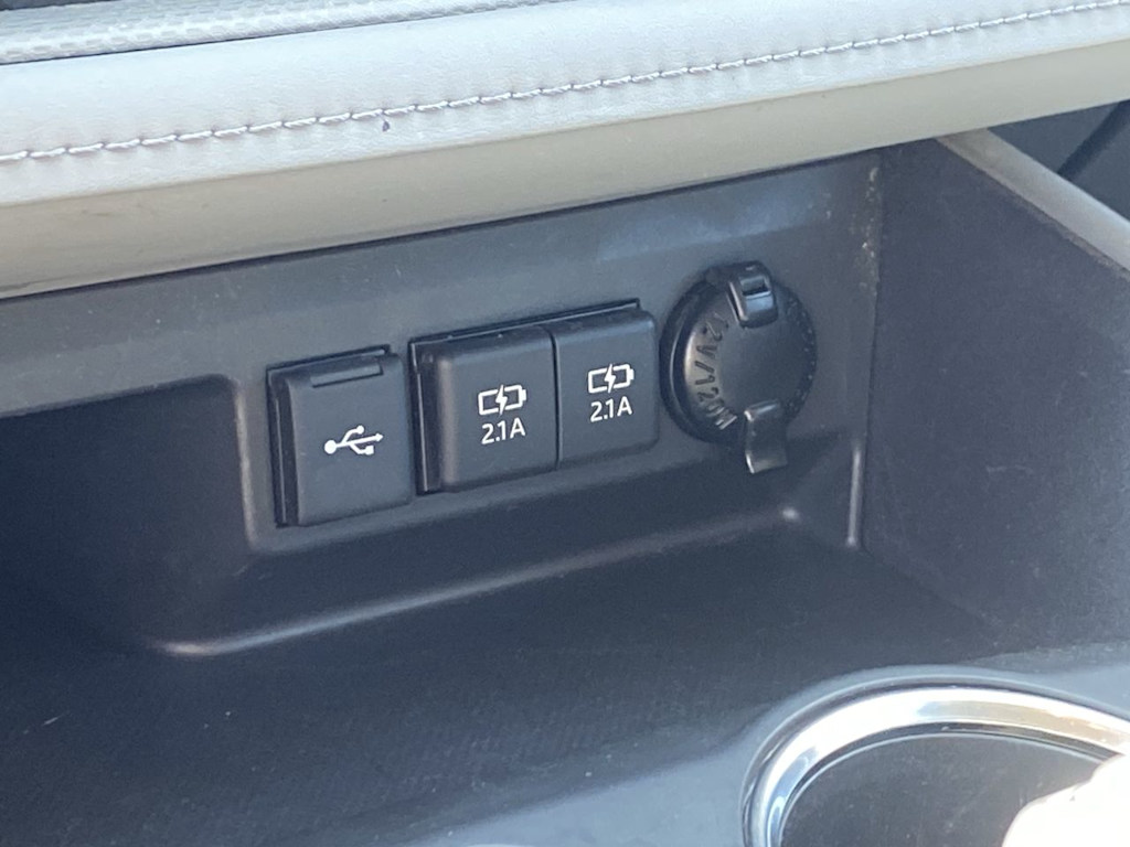 Thumbnail: 2021 Toyota Highlander - 34