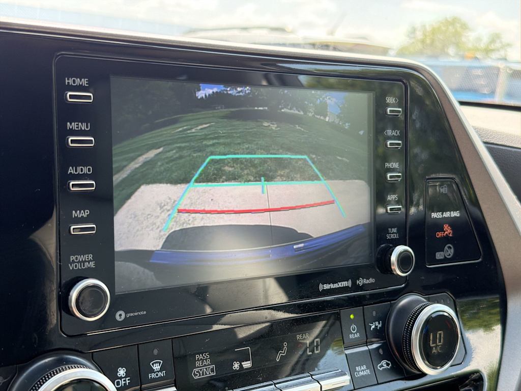 Thumbnail: 2021 Toyota Highlander - 30