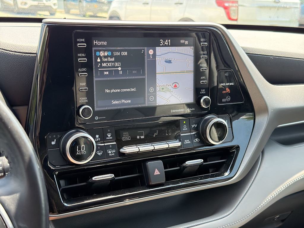 Thumbnail: 2021 Toyota Highlander - 13