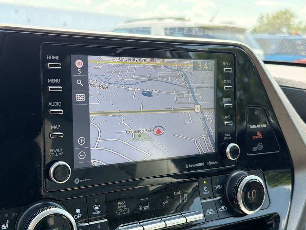 Thumbnail: 2021 Toyota Highlander - 29