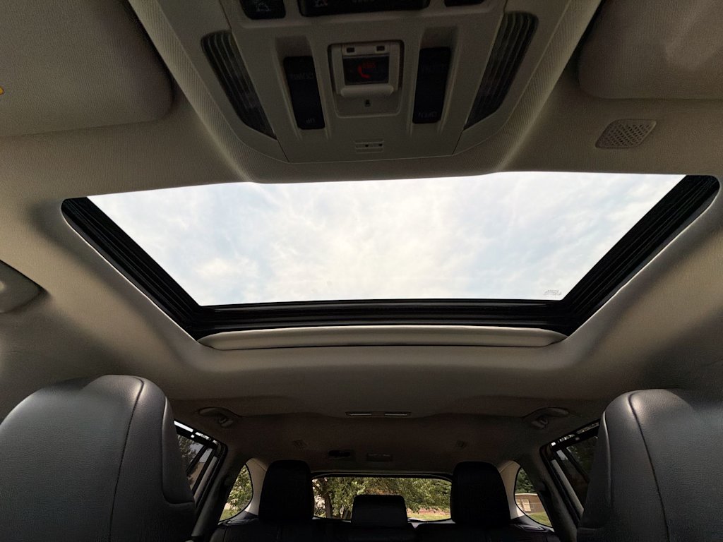 Thumbnail: 2021 Toyota Highlander - 24