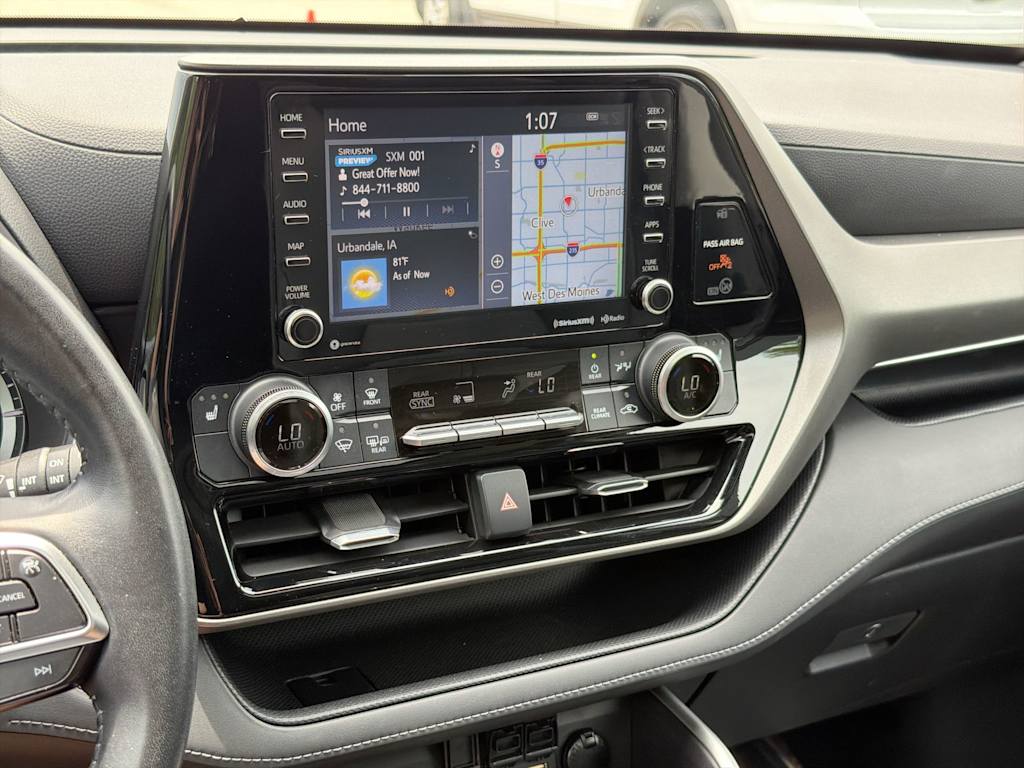 Thumbnail: 2021 Toyota Highlander - 14