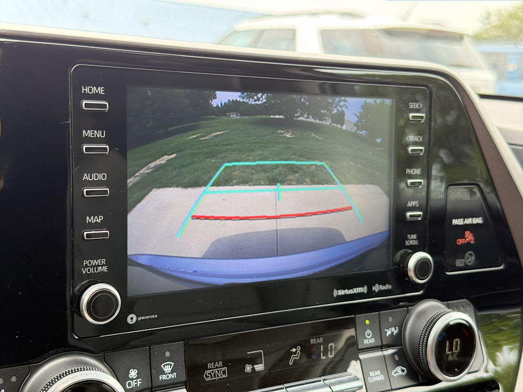 Thumbnail: 2021 Toyota Highlander - 30