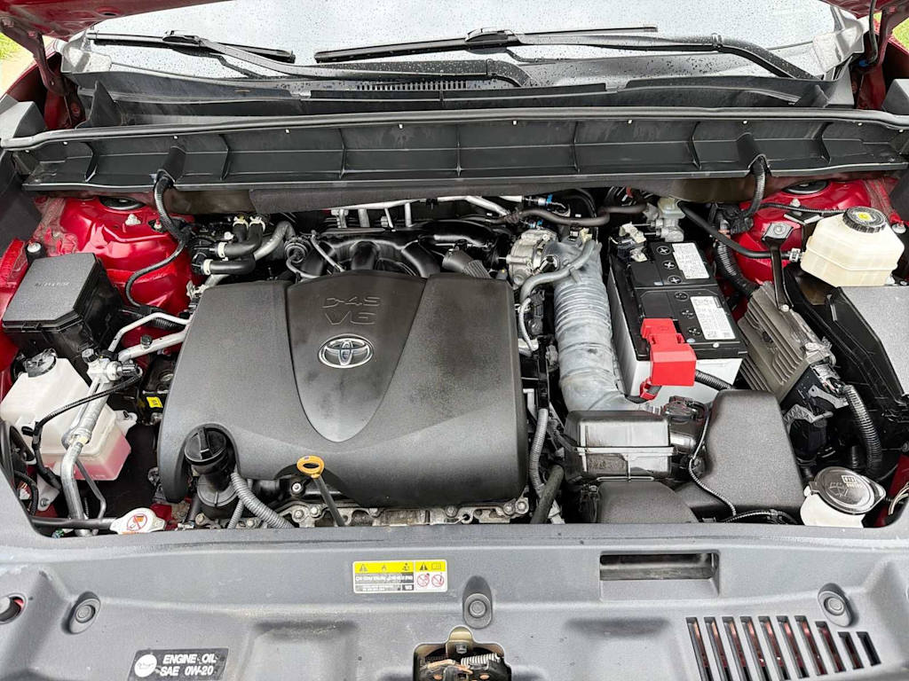 Thumbnail: 2022 Toyota Highlander - 8