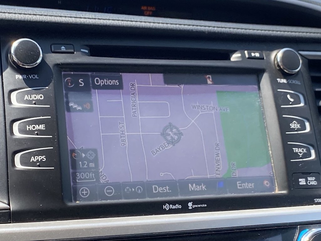 2014 Toyota Highlander XLE 32