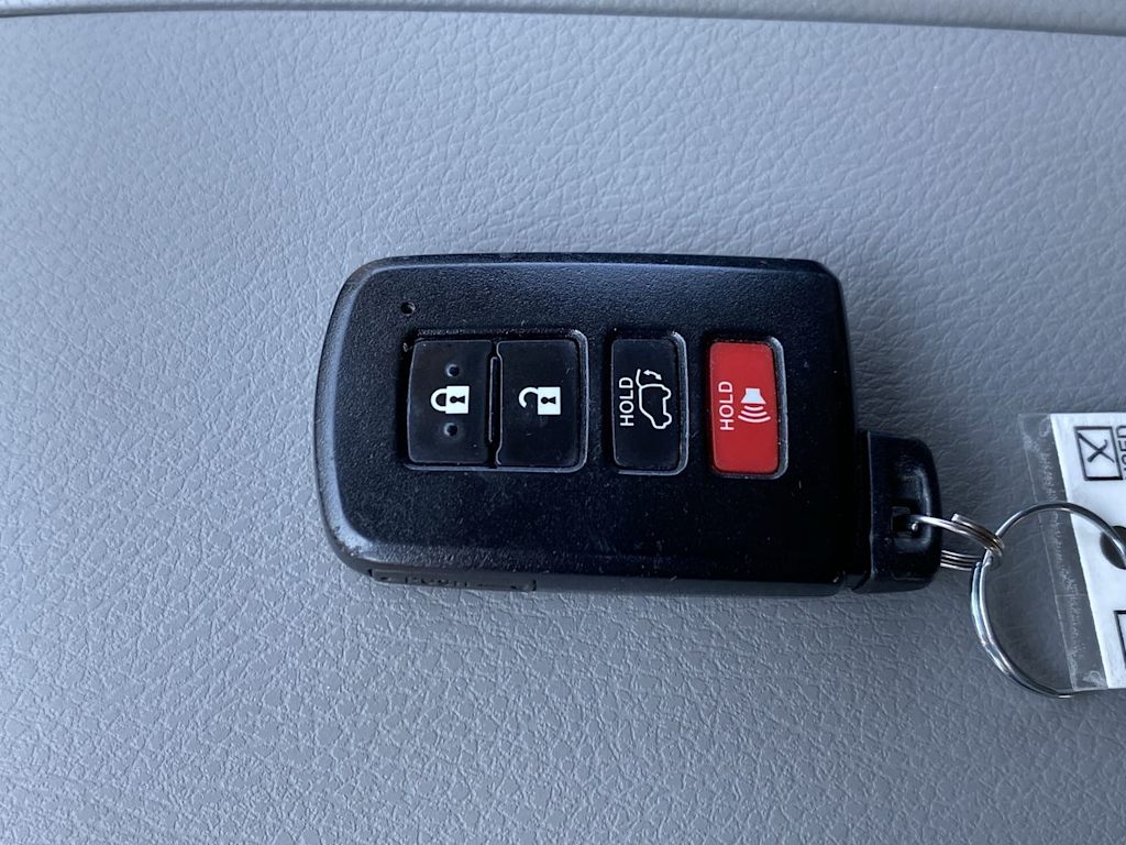 2014 Toyota Highlander XLE 18