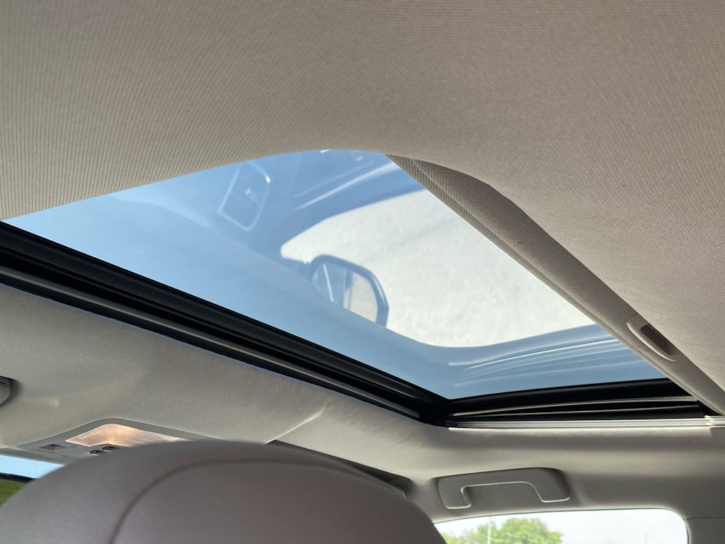 2014 Toyota Highlander XLE 26