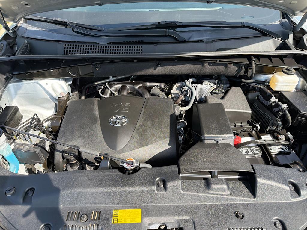Thumbnail: 2019 Toyota Highlander - 8