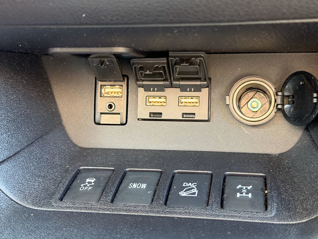 Thumbnail: 2019 Toyota Highlander - 31