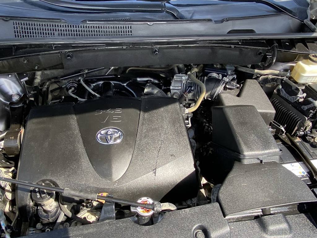 2018 Toyota Highlander XLE 8