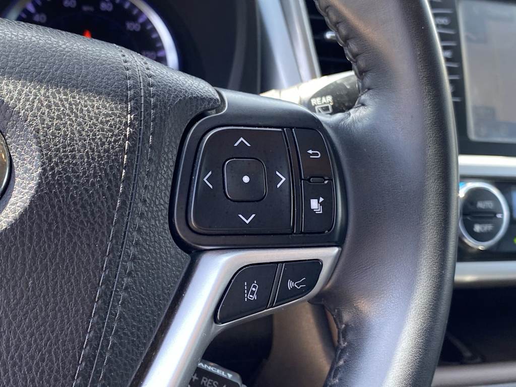 2018 Toyota Highlander XLE 28