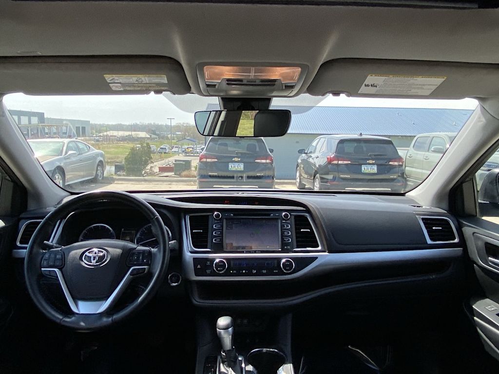 2018 Toyota Highlander XLE 9