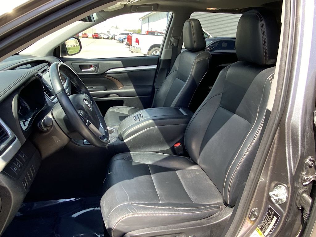 2018 Toyota Highlander XLE 10