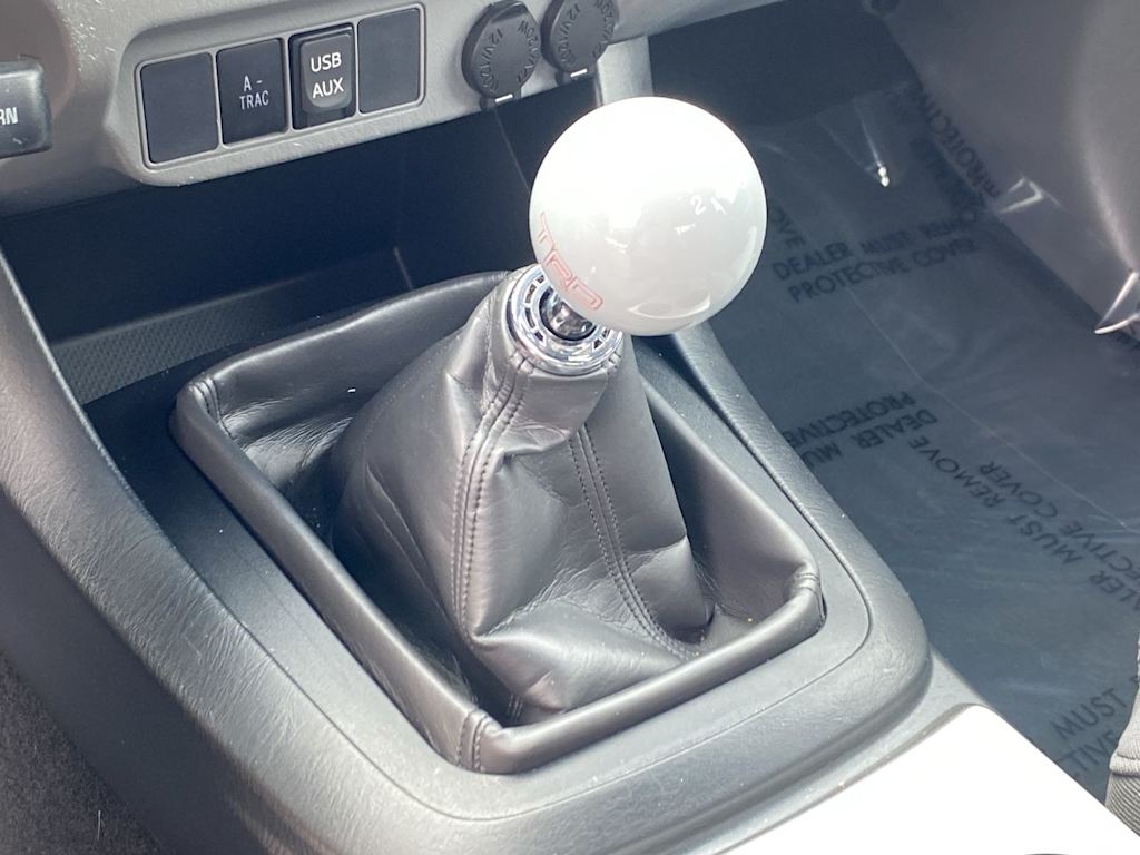 2015 Toyota Tacoma Base 32