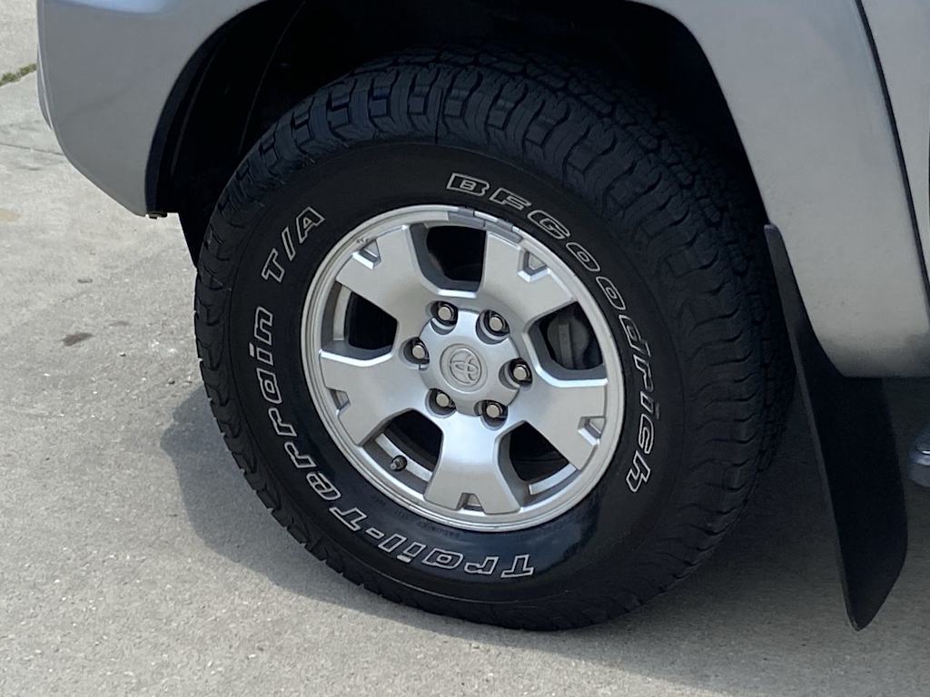 2015 Toyota Tacoma Base 8