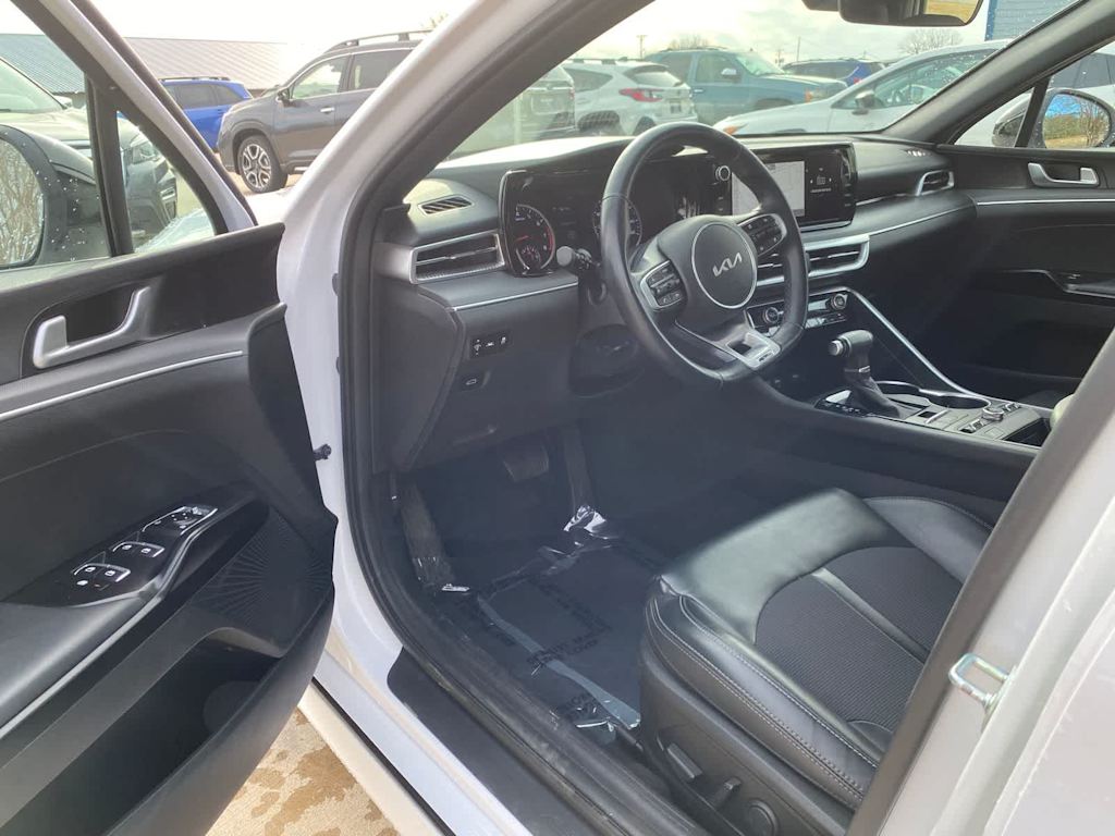 Thumbnail: 2024 Kia K5 - 2