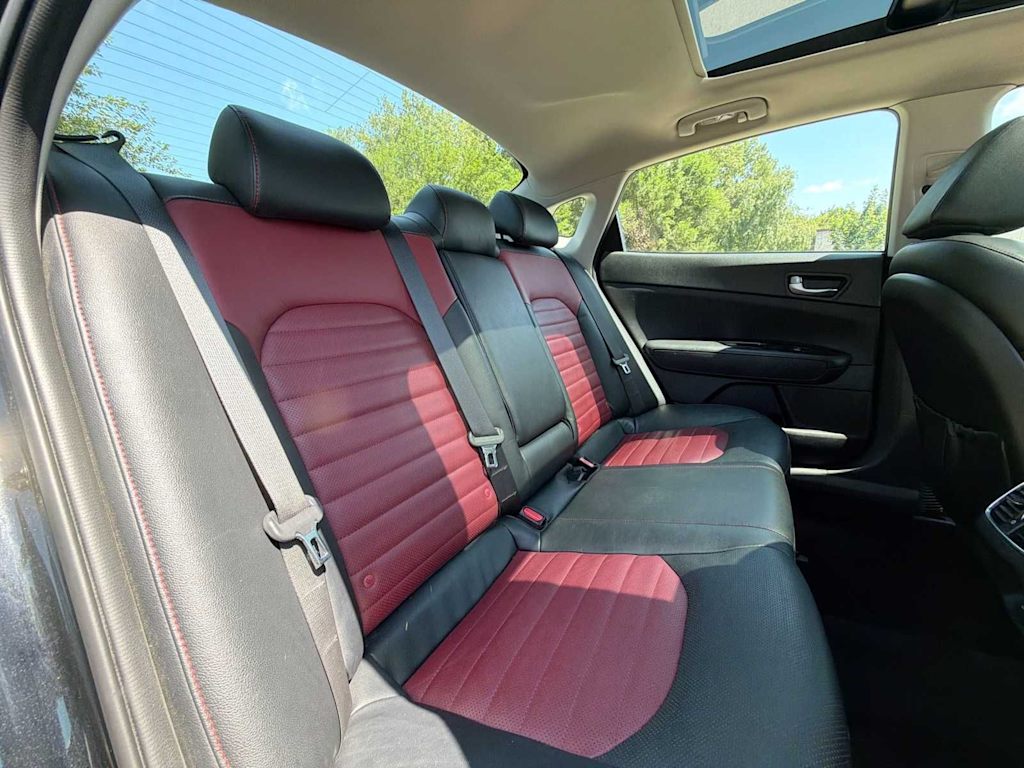 Thumbnail: 2020 Kia Optima - 27