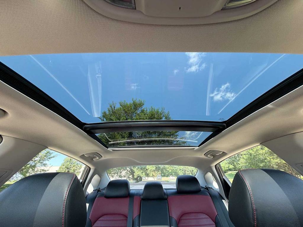 Thumbnail: 2020 Kia Optima - 25