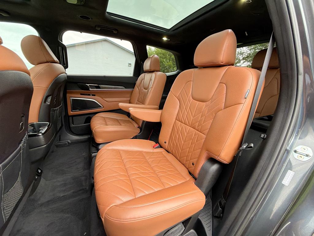 Thumbnail: 2024 Kia Telluride - 24