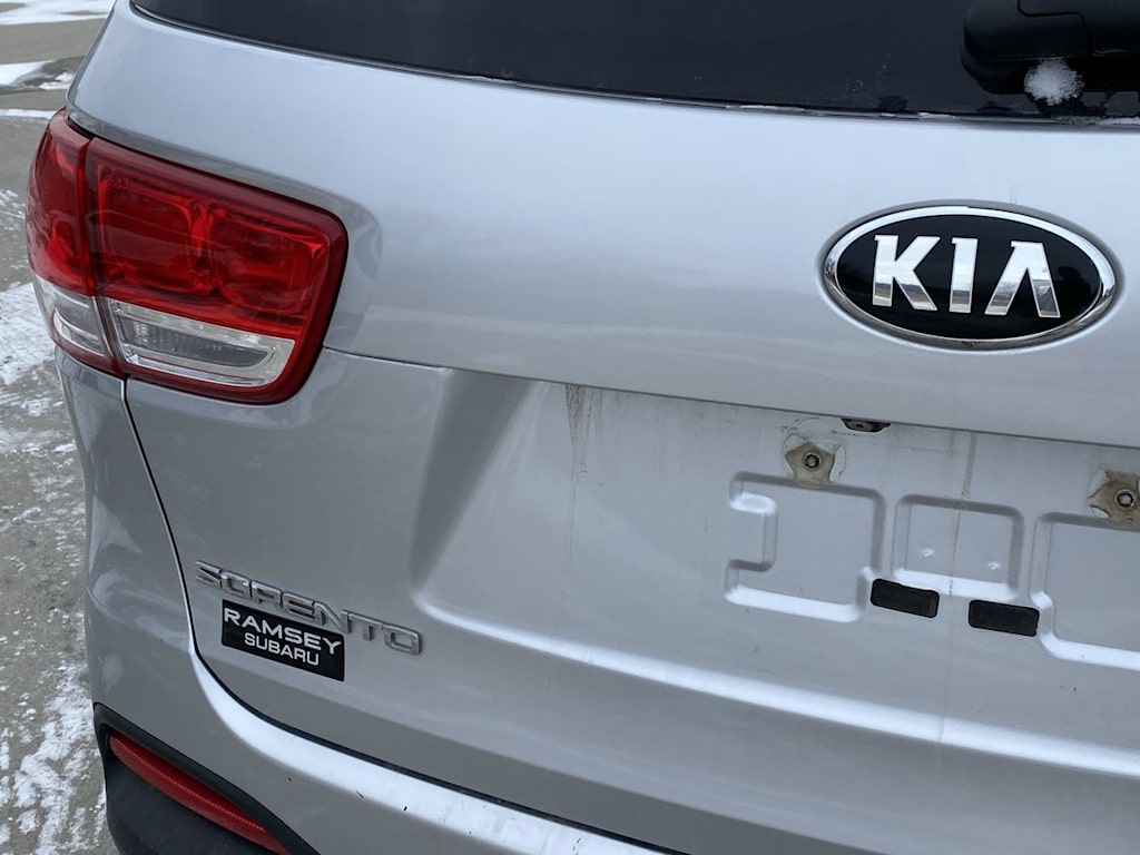 2016 Kia Sorento LX 7