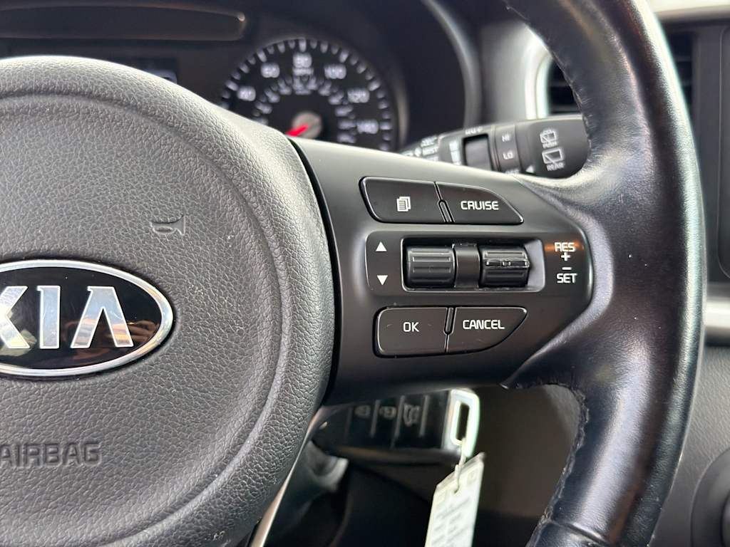 Thumbnail: 2016 Kia Sorento - 27