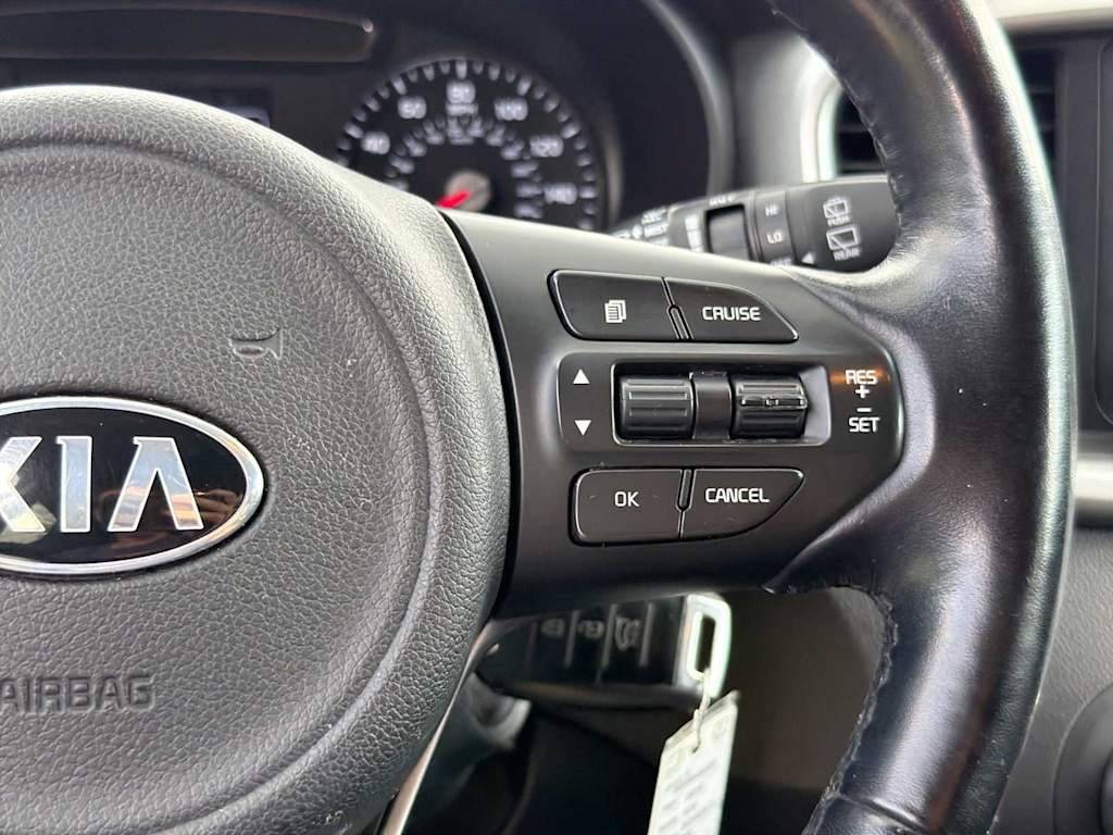 Thumbnail: 2016 Kia Sorento - 27