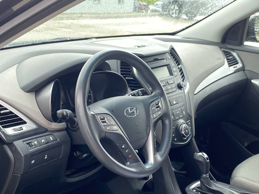 Thumbnail: 2016 Hyundai Santa Fe - 2