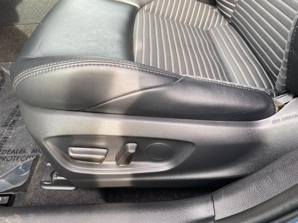 Thumbnail: 2023 Toyota Corolla - 24